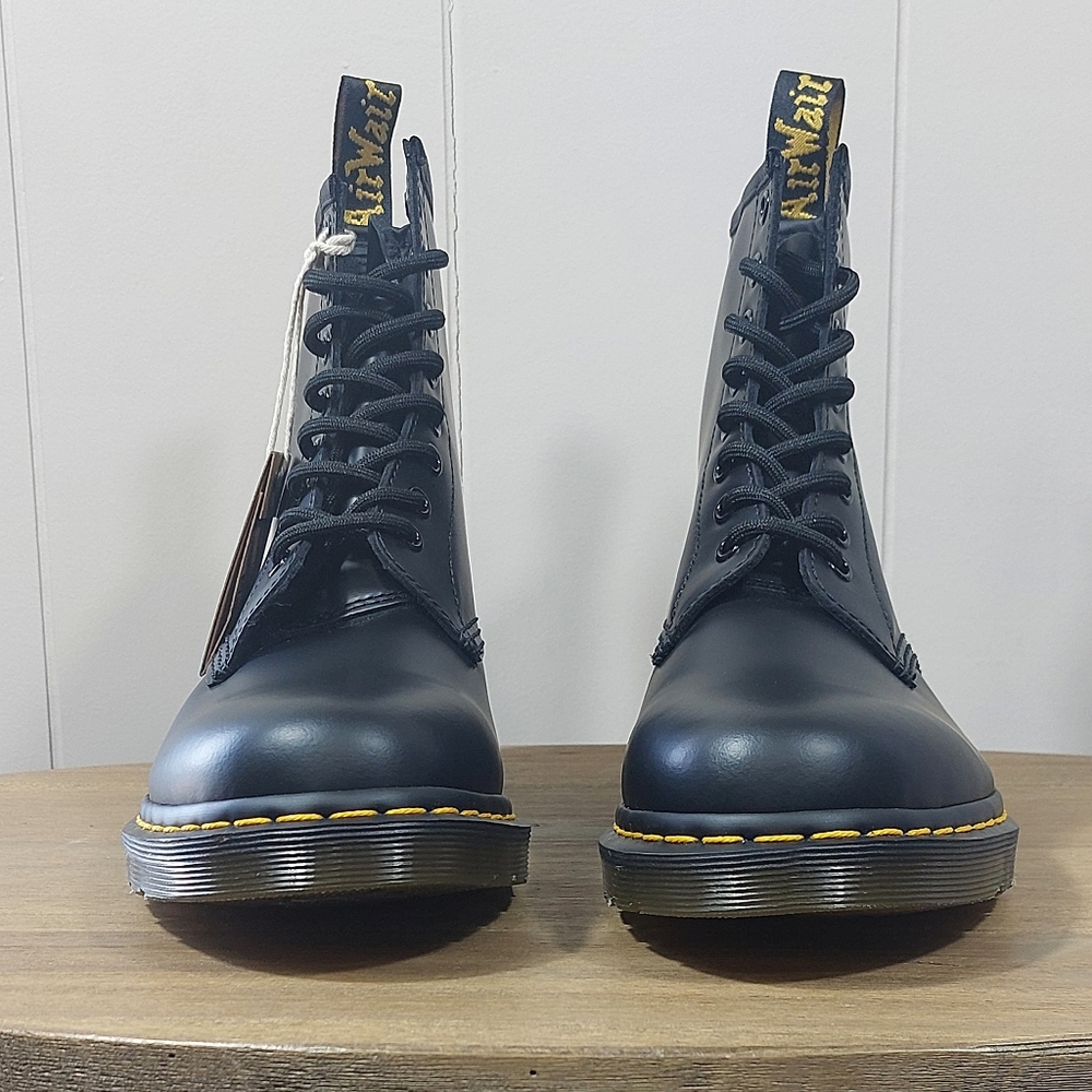 NWT! Dr. Martens 1460 Black Smooth Leather Women's size 9 Mens size 8 - Picture 10 of 14